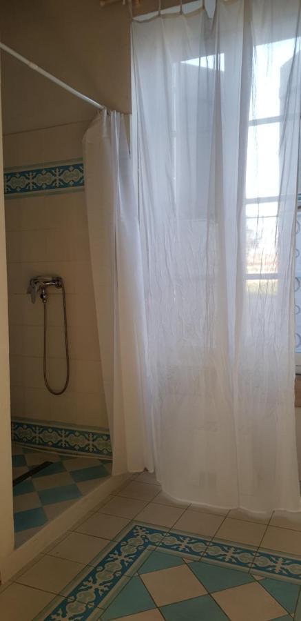 Maison Chaleureuse Et Familiale. Nalliers  エクステリア 写真